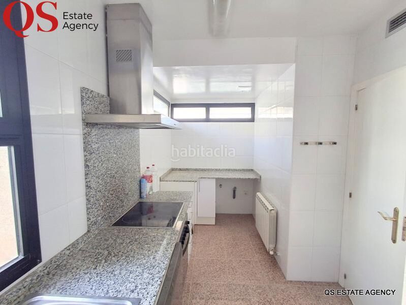 Foto 40239020-4517-41b3-8444-1556da1da84e. Casa adossada amb calefacció aparcament a pla de maset - cap de Salou Salou