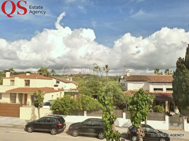 Foto 451af0eb-5b43-4bda-988f-68d2695a3b1e. Casa adossada amb calefacció aparcament a pla de maset - cap de Salou Salou