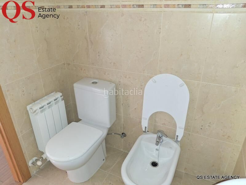 Foto e0533e8b-ca0f-45ca-9c80-26a3803cfe19. Casa adossada amb calefacció aparcament a pla de maset - cap de Salou Salou