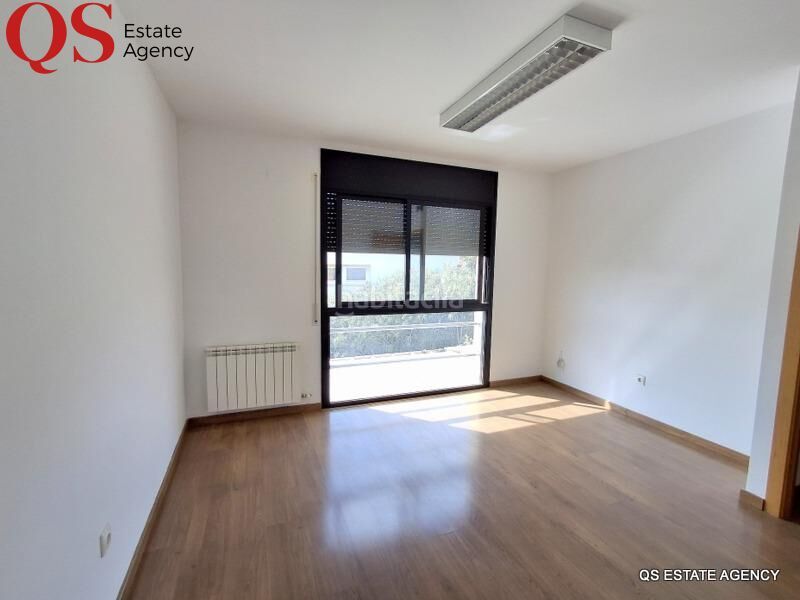 Foto e7190cad-b256-4973-ac80-6d5321402530. Casa adossada amb calefacció aparcament a pla de maset - cap de Salou Salou