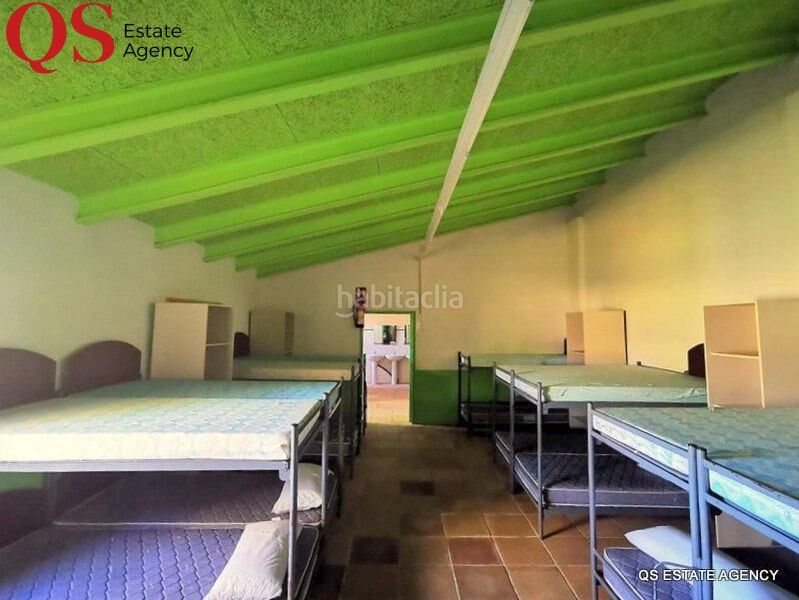 Foto 24fa4fd3-d340-4ba5-b856-fff003d1fe04. Casa amb calefacció aparcament piscina a Cellera de Ter (La)