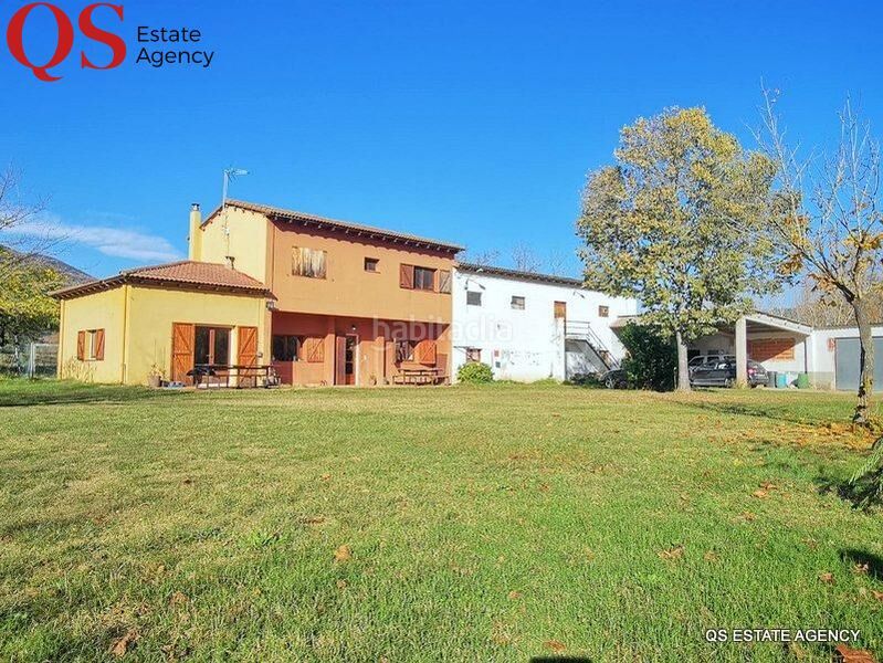 Foto 292539e6-7aeb-491f-9cec-11d1ab04fb68. Casa amb calefacció aparcament piscina a Cellera de Ter (La)