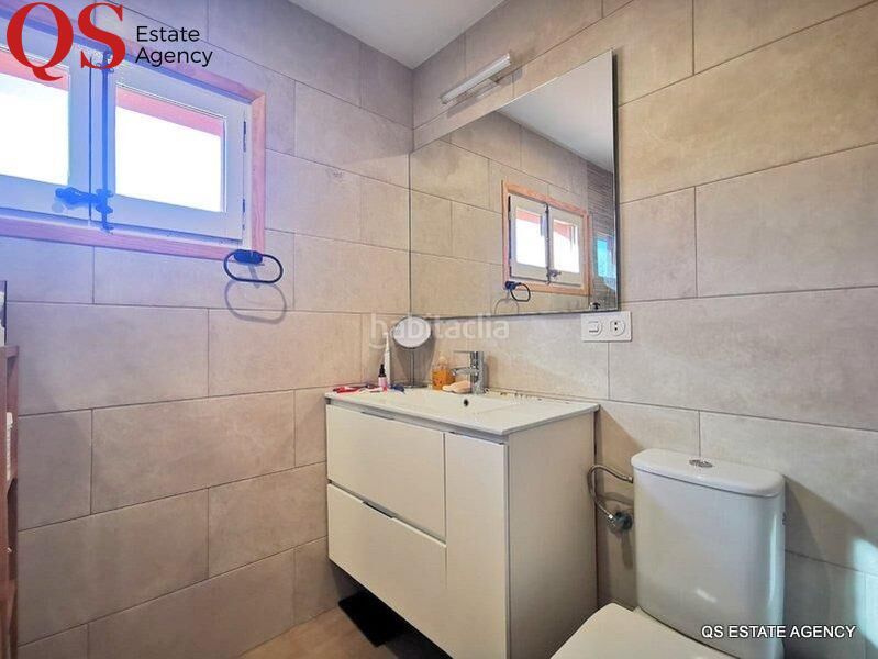 Foto 305e7faf-b18b-4cf5-9725-27f52794af52. Casa amb calefacció aparcament piscina a Cellera de Ter (La)