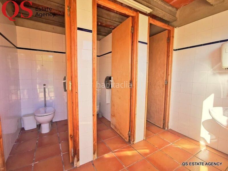 Foto a2c6186e-b29a-4a5a-81d8-2b4e5b0f3440. Casa amb calefacció aparcament piscina a Cellera de Ter (La)
