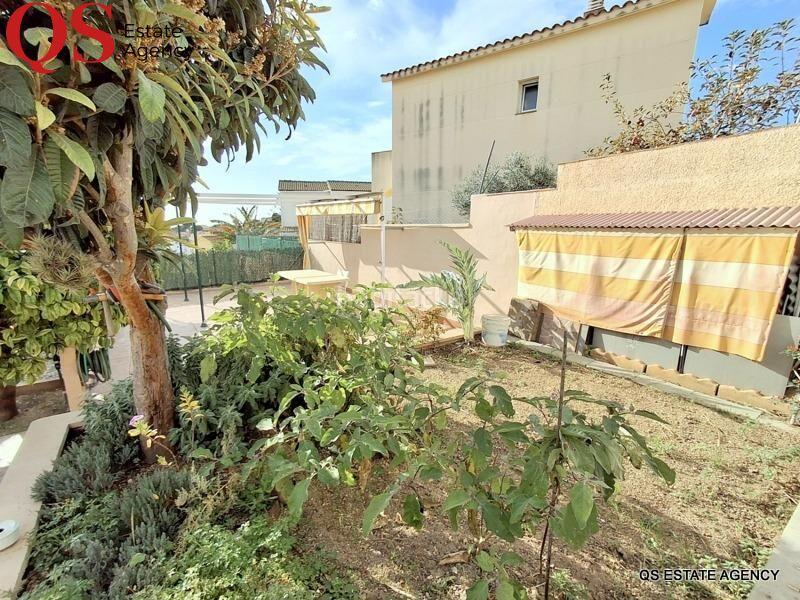 Foto 4d306fcc-ee2f-4f53-a2d8-e21a1ba45b20. Casa amb calefacció aparcament a Cunit residencial Cunit