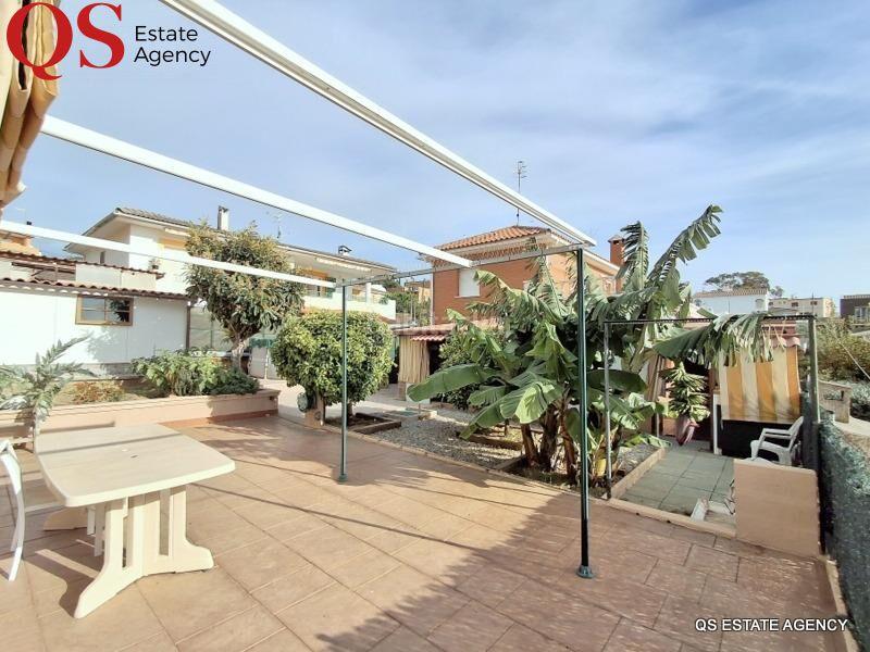 Foto f83fba0a-38fd-41e7-b856-700b7b14017e. Casa amb calefacció aparcament a Cunit residencial Cunit