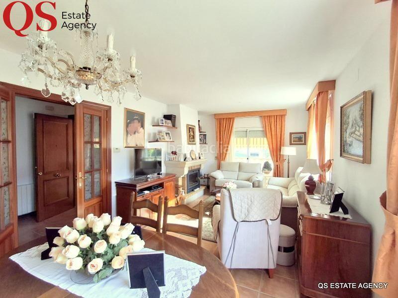 Foto fa9479e0-d0c7-412e-b7dd-1d501896b3e9. Casa amb calefacció aparcament a Cunit residencial Cunit