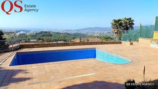Casa a Residencial Blanes - Vistamar. Casa con piscina y vistas al mar en la urbanización vistamar, bl
