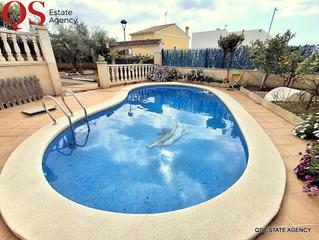 Casa a Cunit Residencial. Casa con piscina en cunit residencial
