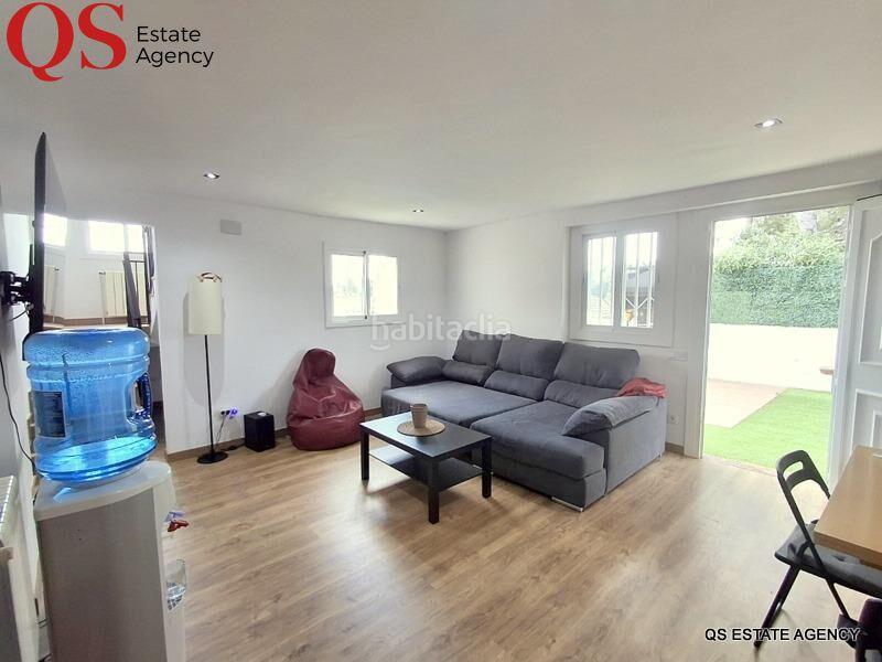 Foto 15989abd-218a-4fdf-9f25-5cfbeb388c75. Haus mit heizung parking pool in costa Cunit - els jardins - els rosers Cunit