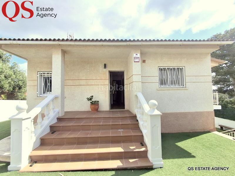 Foto 1a4395e7-64ab-4d9f-935e-2faa23705193. Haus mit heizung parking pool in costa Cunit - els jardins - els rosers Cunit