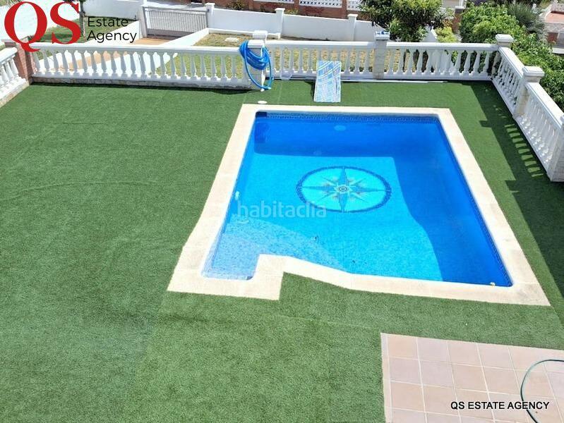 Foto 2b5cb757-7eb9-4c22-8509-f9bf30a3c7d6. Haus mit heizung parking pool in costa Cunit - els jardins - els rosers Cunit