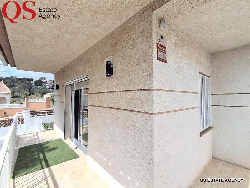 Foto 336a2f43-fe6b-466a-9cf1-5401922bda2c. Haus mit heizung parking pool in costa Cunit - els jardins - els rosers Cunit