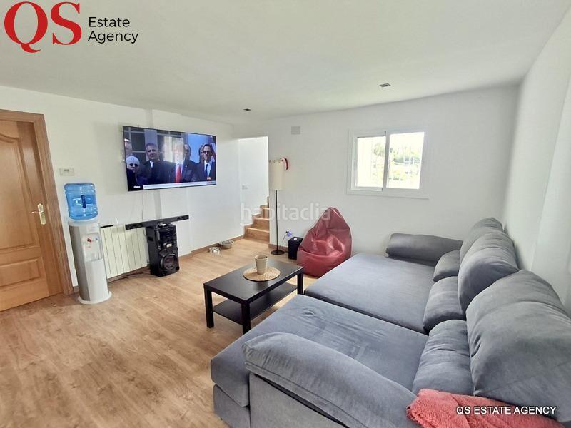 Foto 4bb0aae6-df57-4684-9469-c2416fd14c21. Haus mit heizung parking pool in costa Cunit - els jardins - els rosers Cunit