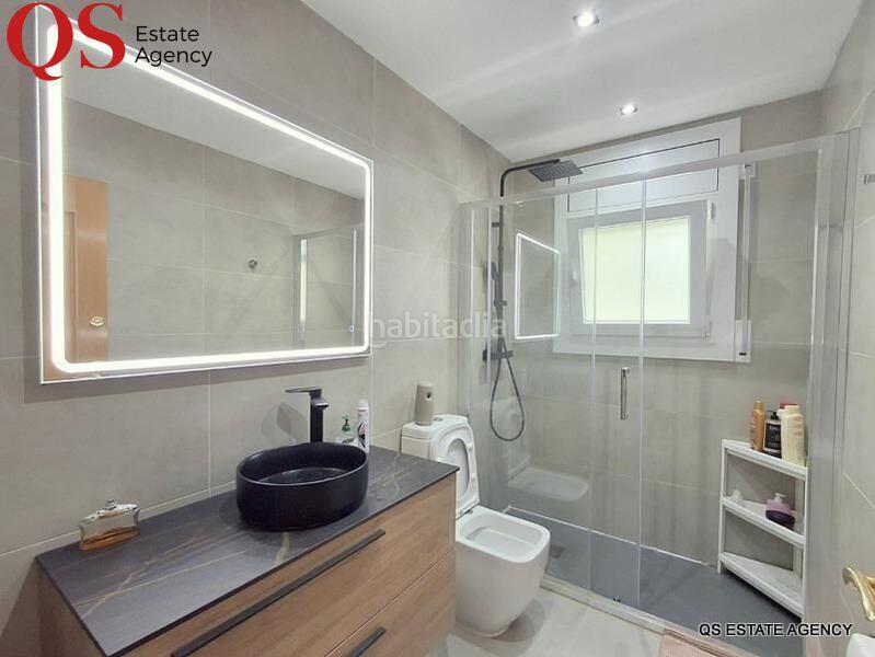 Foto 5dedd289-090c-4104-b567-84cc306bd92e. Haus mit heizung parking pool in costa Cunit - els jardins - els rosers Cunit