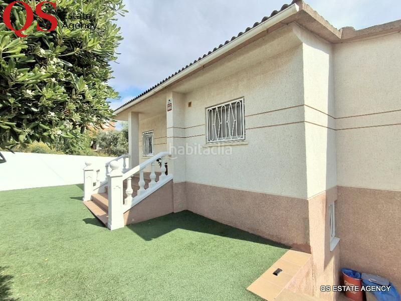 Foto 65ebe649-854e-426c-809d-8c5665cda22e. Haus mit heizung parking pool in costa Cunit - els jardins - els rosers Cunit