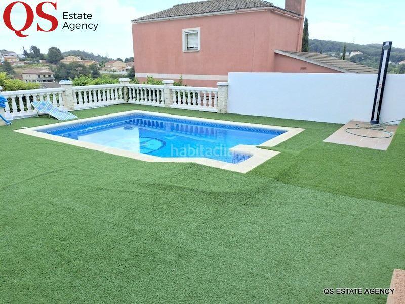 Foto bf411a85-e8d8-4e02-92d8-65d714afdc41. Haus mit heizung parking pool in costa Cunit - els jardins - els rosers Cunit