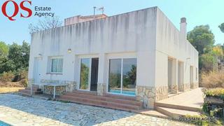 Casa en Lloret Residencial - Montlloret. Casa con piscina en la urbanización lloret residencial, lloret d
