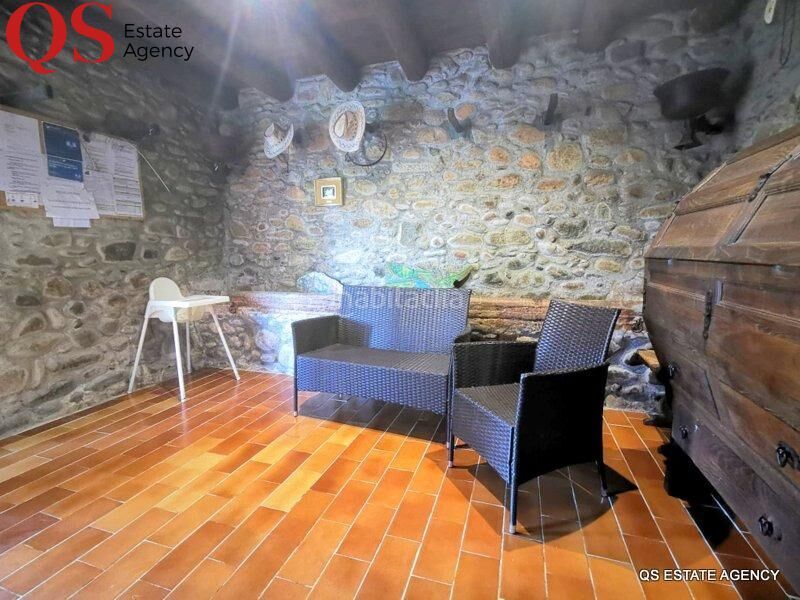 Foto 467155fe-cafd-42a5-9851-2a532c76e1bf. Masia amb calefacció aparcament a Cellera de Ter (La)