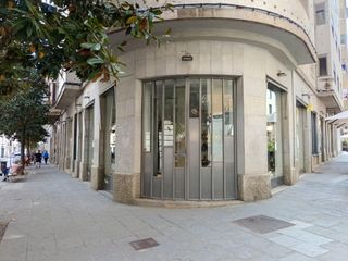 Miete Geschäftsraum  Carrer de santa clara. Local comercial en centro de girona