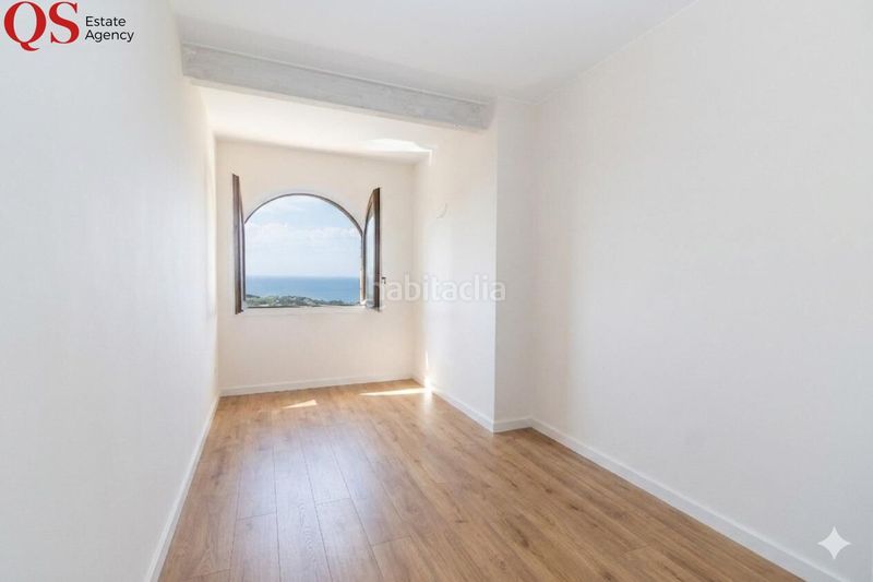Foto d6bad5d1-d8f0-4064-9ea4-9f54f0f4ebfa. Xalet amb calefacció aparcament piscina a Roca Grossa Lloret de Mar