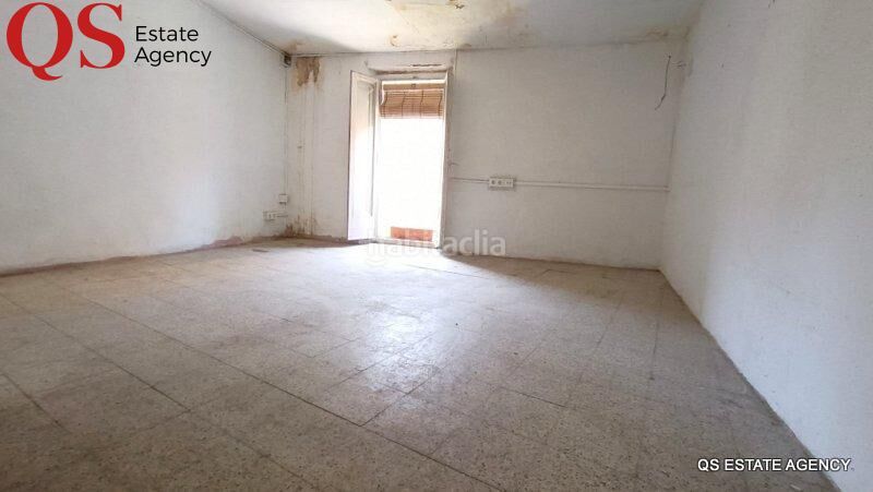 Foto 65ca23f6-f853-4a0b-bba3-b27b535e7e00. Casa adossada a Centre Blanes