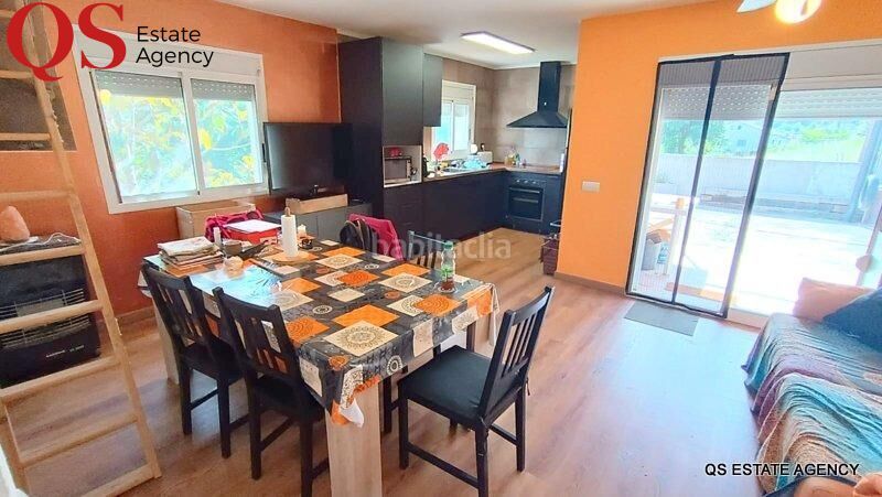 Foto ac34c60f-08e4-4281-a3ec-7623753e748b. Casa amb aparcament a Massanes