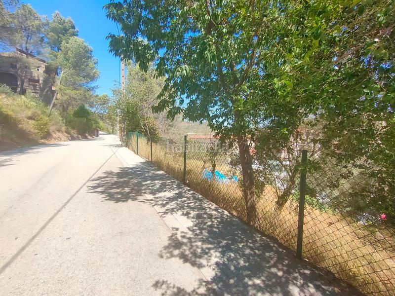Foto 7863146d-eb6d-45d7-b2a3-1afd206d9fd7. Terreno residencial solar en carrer avet, cap de bou, zona residencial.
vive feliz y tranquilo en tu nuevo hogar y olvida las comunidades de vecin en Monistrol de Montserrat