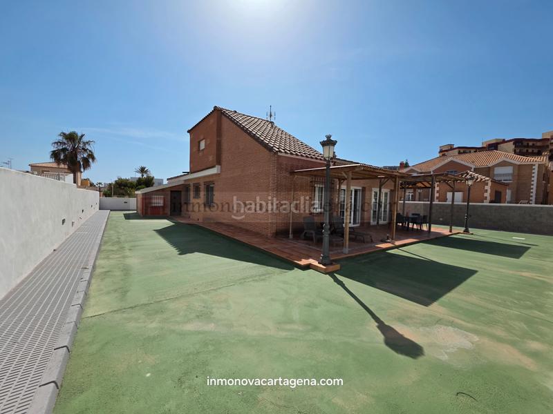 Foto 7a5208f2-0a52-4035-a684-43f4b796a796. Chalet con parcheggio in Playa de las Gaviotas - El Pedrucho Manga del Mar Menor (La)