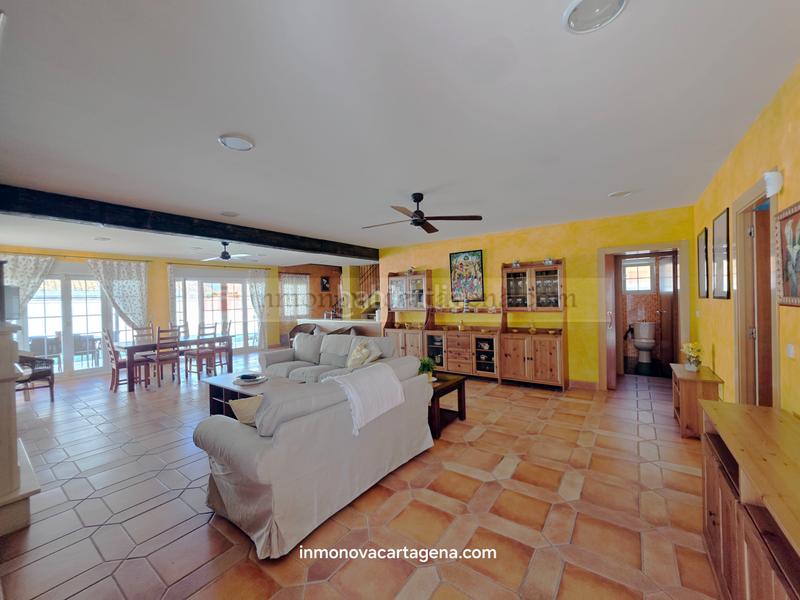 Foto 8efcf8bc-7c4b-4528-9f84-d54bdc8b7f1e. Chalet con parcheggio in Playa de las Gaviotas - El Pedrucho Manga del Mar Menor (La)