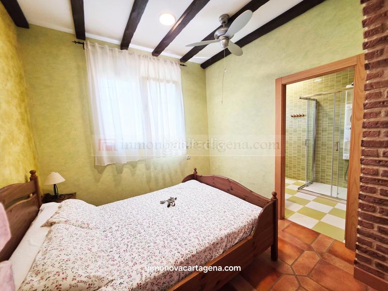 Foto a863eb31-fb37-4536-b086-79dde7423c93. Chalet con parcheggio in Playa de las Gaviotas - El Pedrucho Manga del Mar Menor (La)