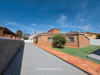 Xalet a Playa de las Gaviotas - El Pedrucho. Venta de chalet en la manga