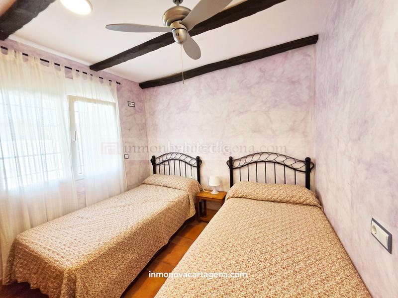 Foto fc9beafa-0b9a-4af2-a7bb-83838ac3266c. Chalet con parcheggio in Playa de las Gaviotas - El Pedrucho Manga del Mar Menor (La)