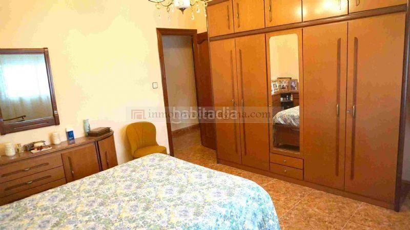 Foto 33e8abcf-a8c7-4b3d-a534-5d26c8331e93. Reihenhaus in Miranda Cartagena