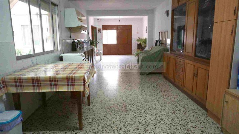 Foto 423119ed-5805-4da8-a0f9-72983a3c4bf9. Reihenhaus in Miranda Cartagena