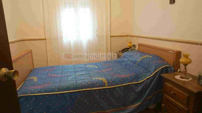 Foto 49973121-5fee-4755-9e30-521e082d73a7. Reihenhaus in Miranda Cartagena