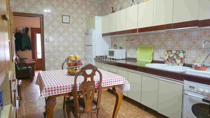 Foto 4ddfa640-3465-40ac-84db-c98746128acd. Reihenhaus in Miranda Cartagena