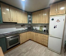 Haus en Barrio Peral-San Flix. Venta de planta baja en san felix