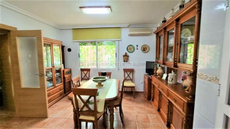 Foto da995ed7-1f05-4050-859d-ec10e8c0e8fe. Casa pareada venta de duplex en los alcazares en Centro Alcázares (Los)
