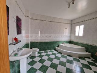 Haus en Calle paraguay 46. Venta de duplex en los dolores