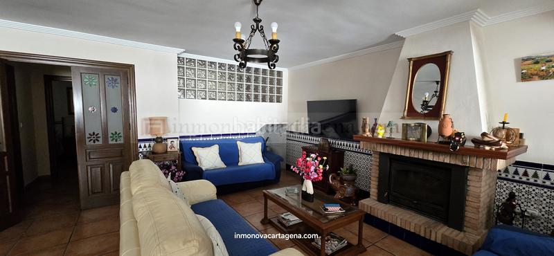 Foto 83b12829-8a22-4cbc-872a-a533fb95ef04. Casa con camino parcheggio piscina in Perín Cartagena