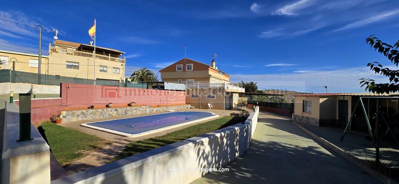 Foto b6993dd7-552b-4081-bcae-315a5dacab09. Casa con camino parcheggio piscina in Perín Cartagena