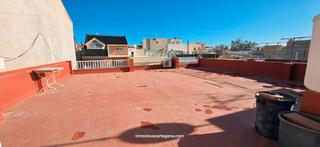 Maison à Los Dolores. Venta de amplia planta baja en los dolores (hispanoamérica) – ca