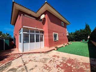 Maison à Los Urrutias. Venta de chalet pareado en los urrutia