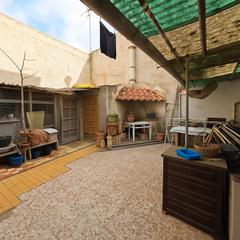 Appartement à Calle del hospital 53. Venta de piso bajo en los barreros