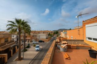 Etagenwohnung in Calle del hospital 57. Venta de piso unico en los barreros