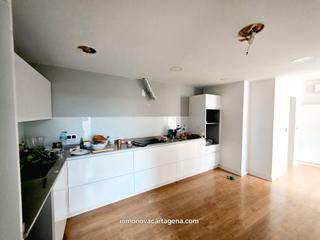 Duplex  Calle amistad. Venta de piso con local comercial en barrio de la concepción – c