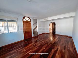 Casa a Pozo Estrecho. Venta de dúplex en pozo estrecho – amplio, luminoso y con sótano