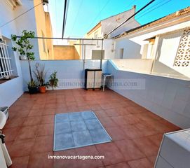 Edifici  Calle valle inclán. Piso único con local comercial en venta en ciudad jardín, cartag
