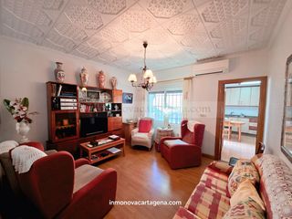 Casa adosada  Calle enrique martínez muñoz. ?? piso único con local comercial en venta en ciudad jardín (car